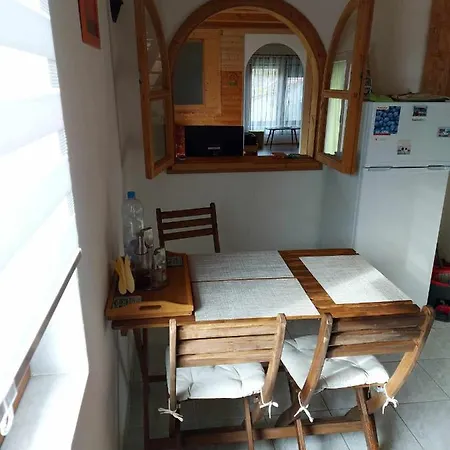Gratitude Apartman Apartment